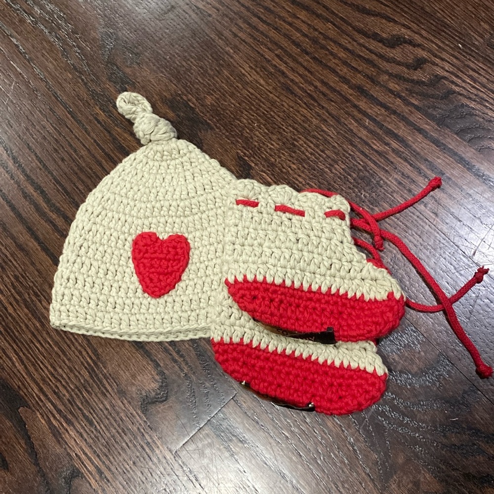 Crochet Hat and Bootie Set